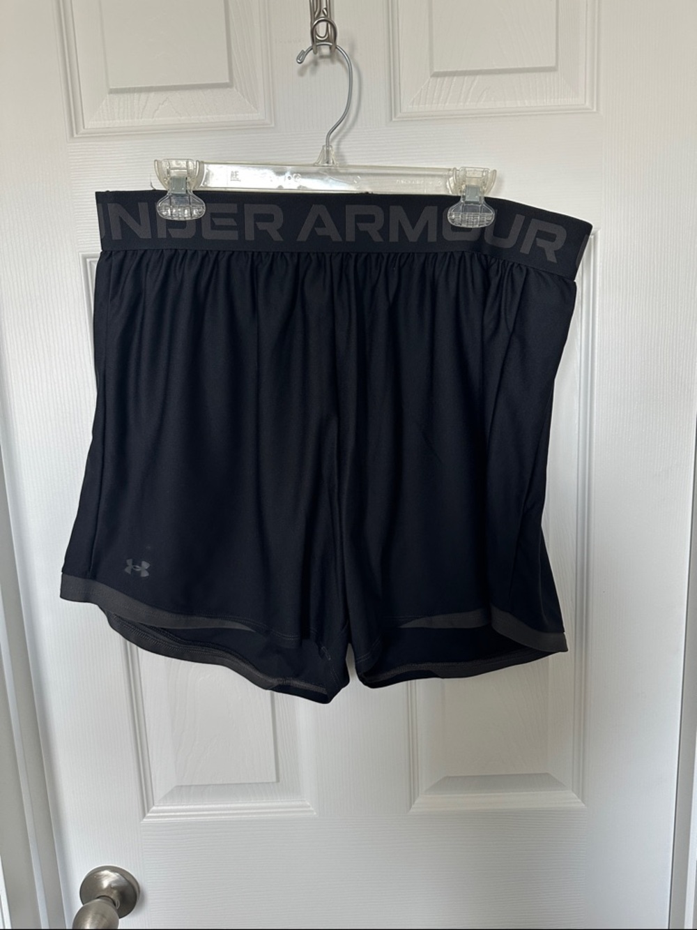 Under Armour Black Women's Athletic Shorts with Logo Waistband